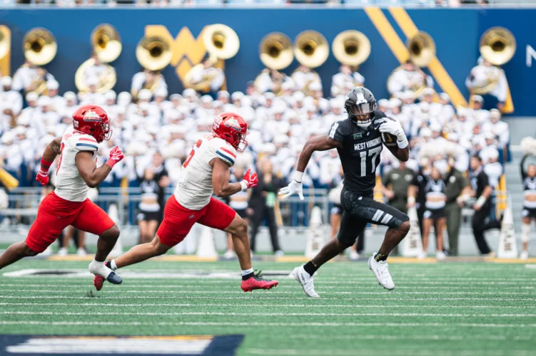 Prince Strachan’s emergence 1 of few positives from WVU football’s loss to Arizona